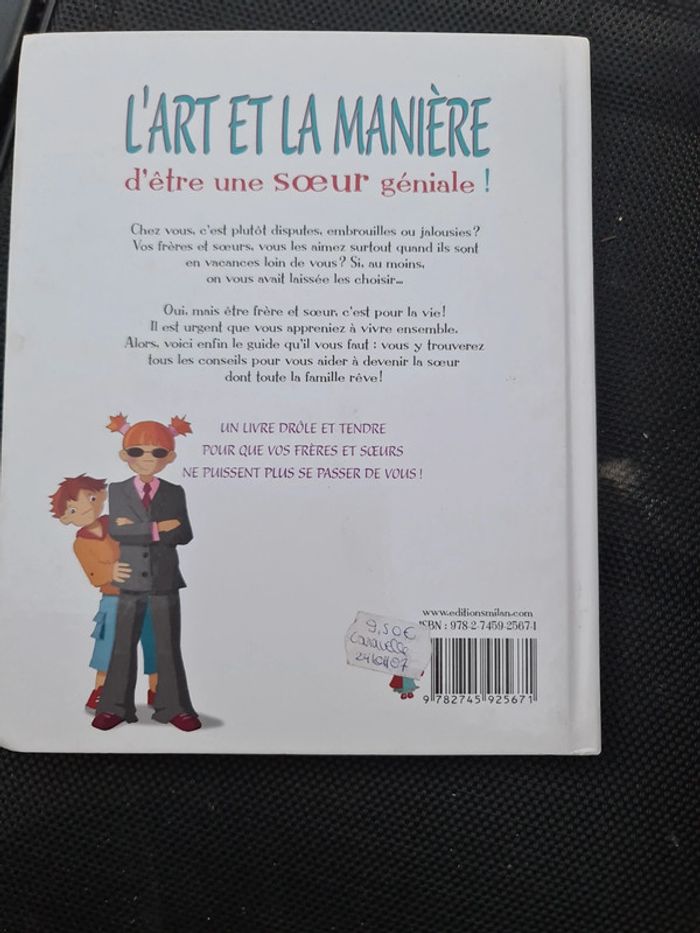 Livre l art et la manière d être une sœur geniale - photo numéro 2