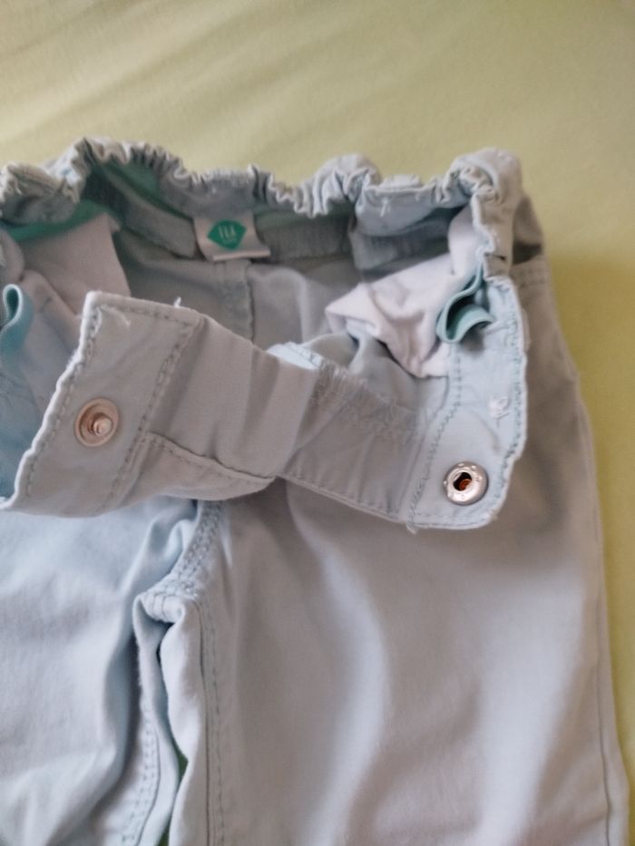 Pantalon et tee shirt - photo numéro 3