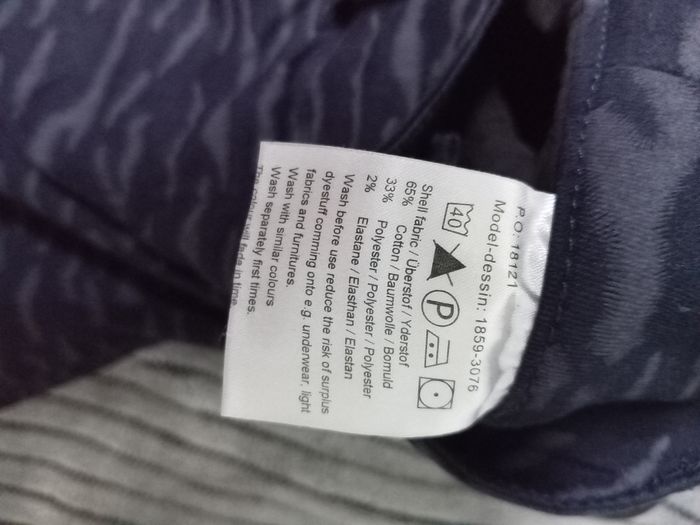 Pantalon noir et bleu - photo numéro 3