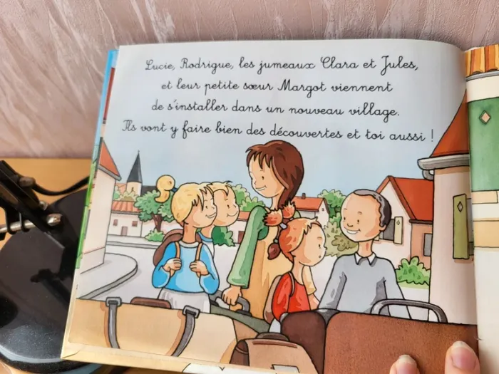 Livre enfant très illustré je découvre les moyens de transport - photo numéro 9