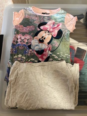 Ensemble Minnie taille 4-5ans marque disney