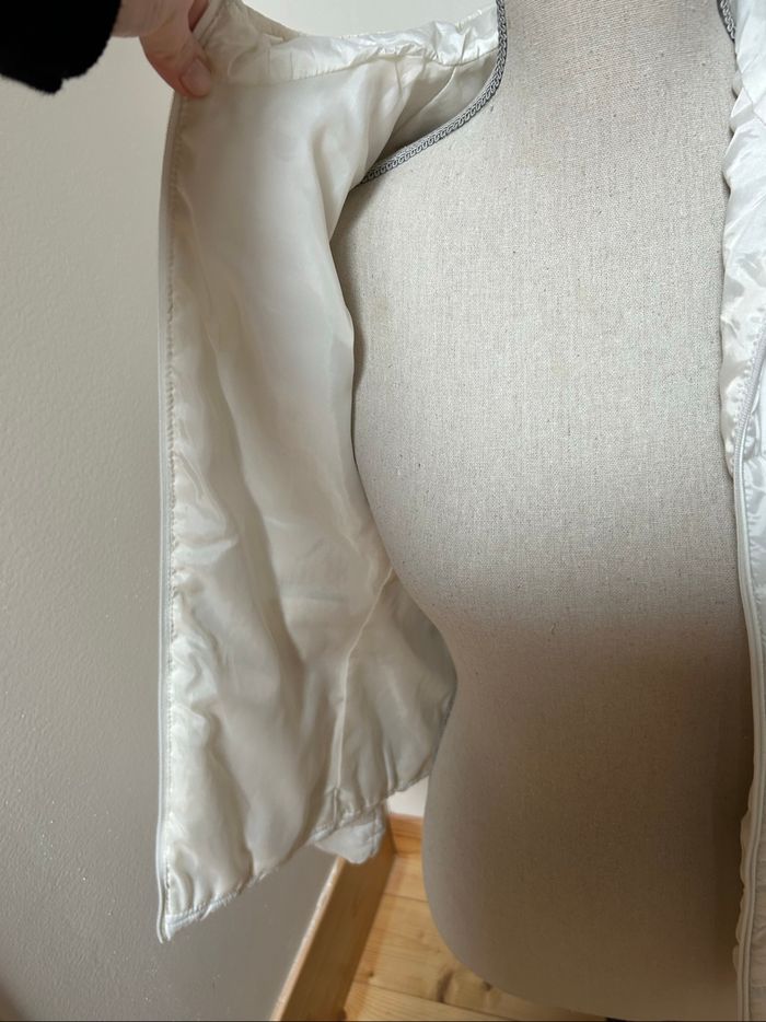 Doudoune blanche à capuche - taille 34 - photo numéro 4