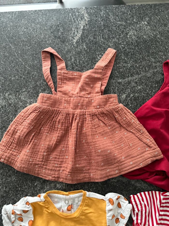 Lot de vêtements bébé fille 3 mois très bon état Voir neuf - photo numéro 2