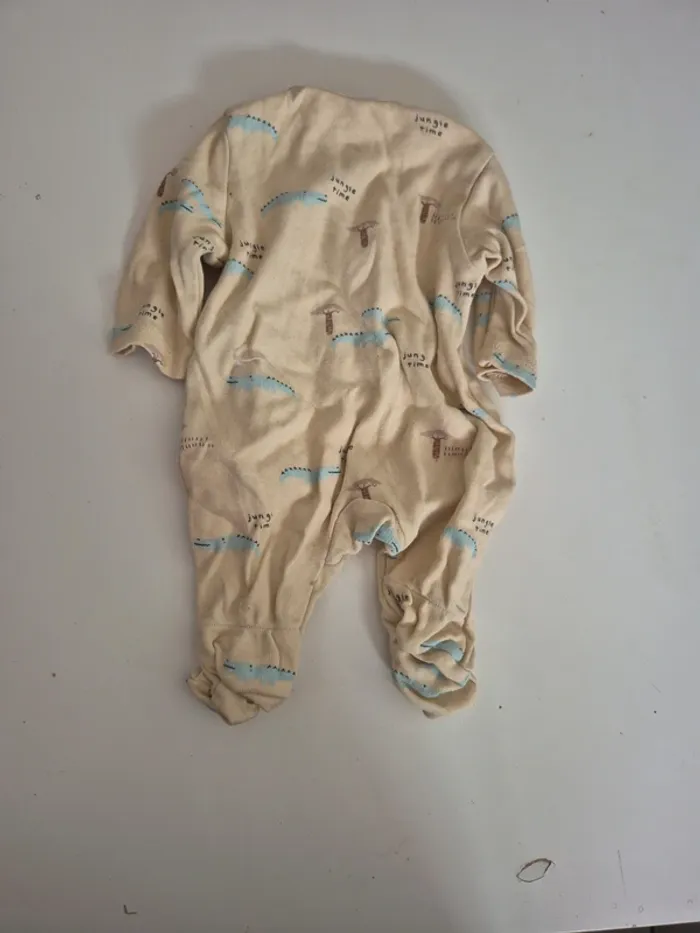 Pyjamas 0 mois - photo numéro 3