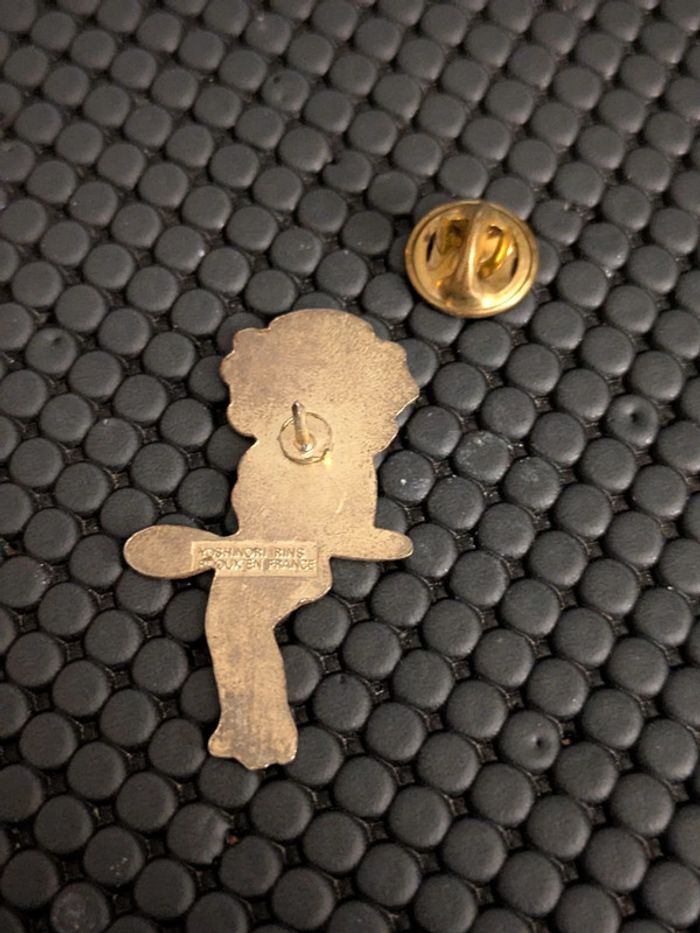 Pin's Betty Boop Infirmière - photo numéro 2