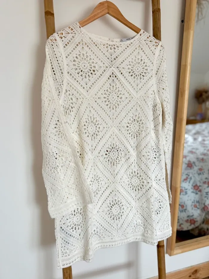 Robe ajourée Mango