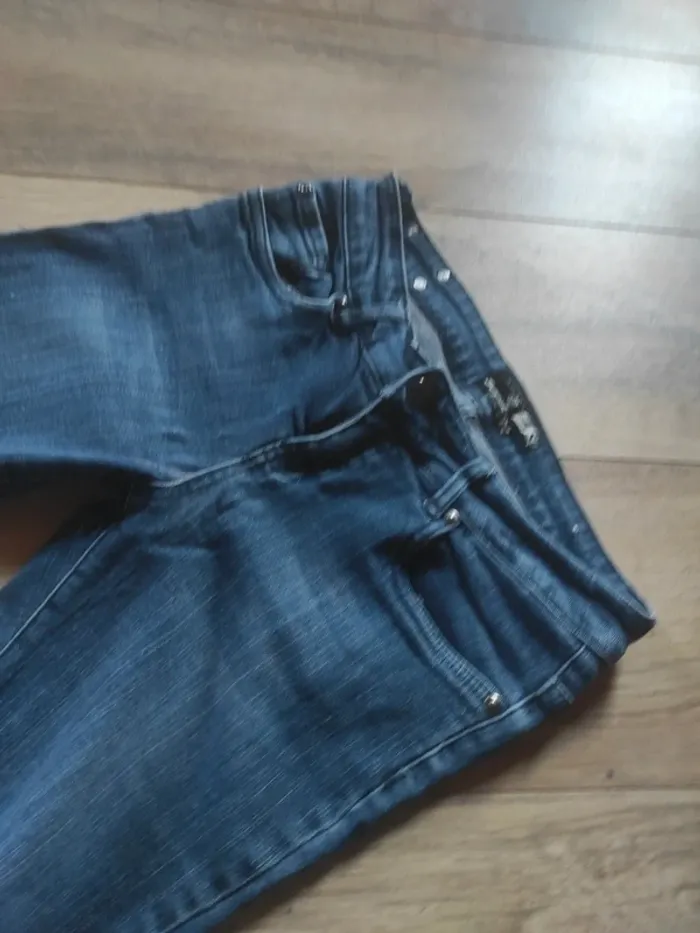 Jean taille 36 - photo numéro 3