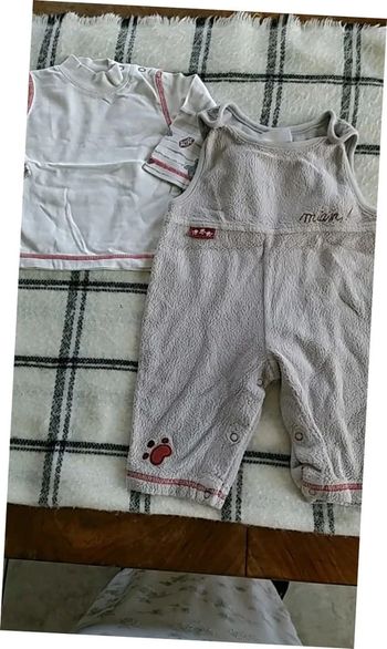 Ensemble enfant taille 6 mois