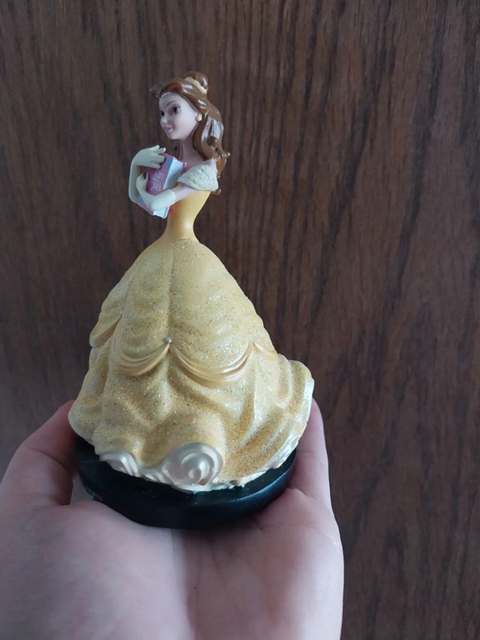Belle lectrice dlp - photo numéro 2