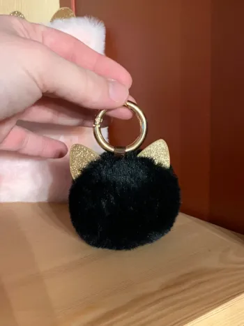 Porté clé chat maison du monde tout doux oreilles dorées