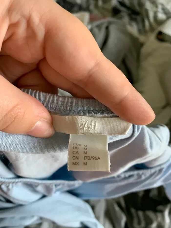 🩵 Blouse bleu clair manches brodées - photo numéro 4