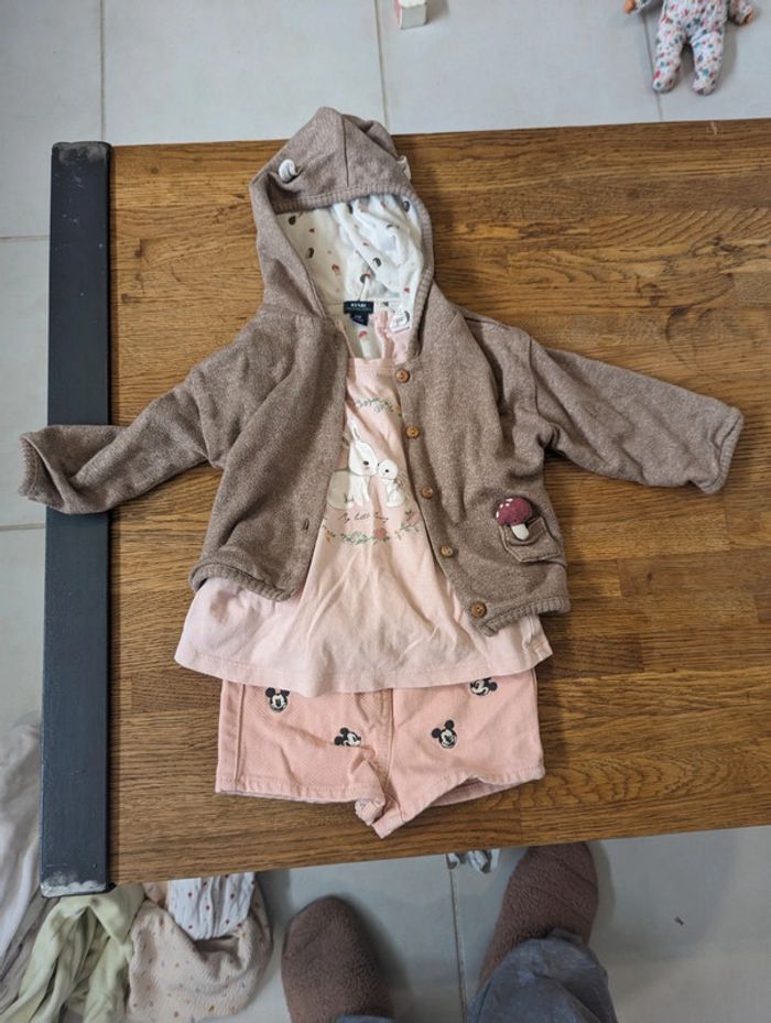 Ensemble fille 12 mois très bon état - photo numéro 2