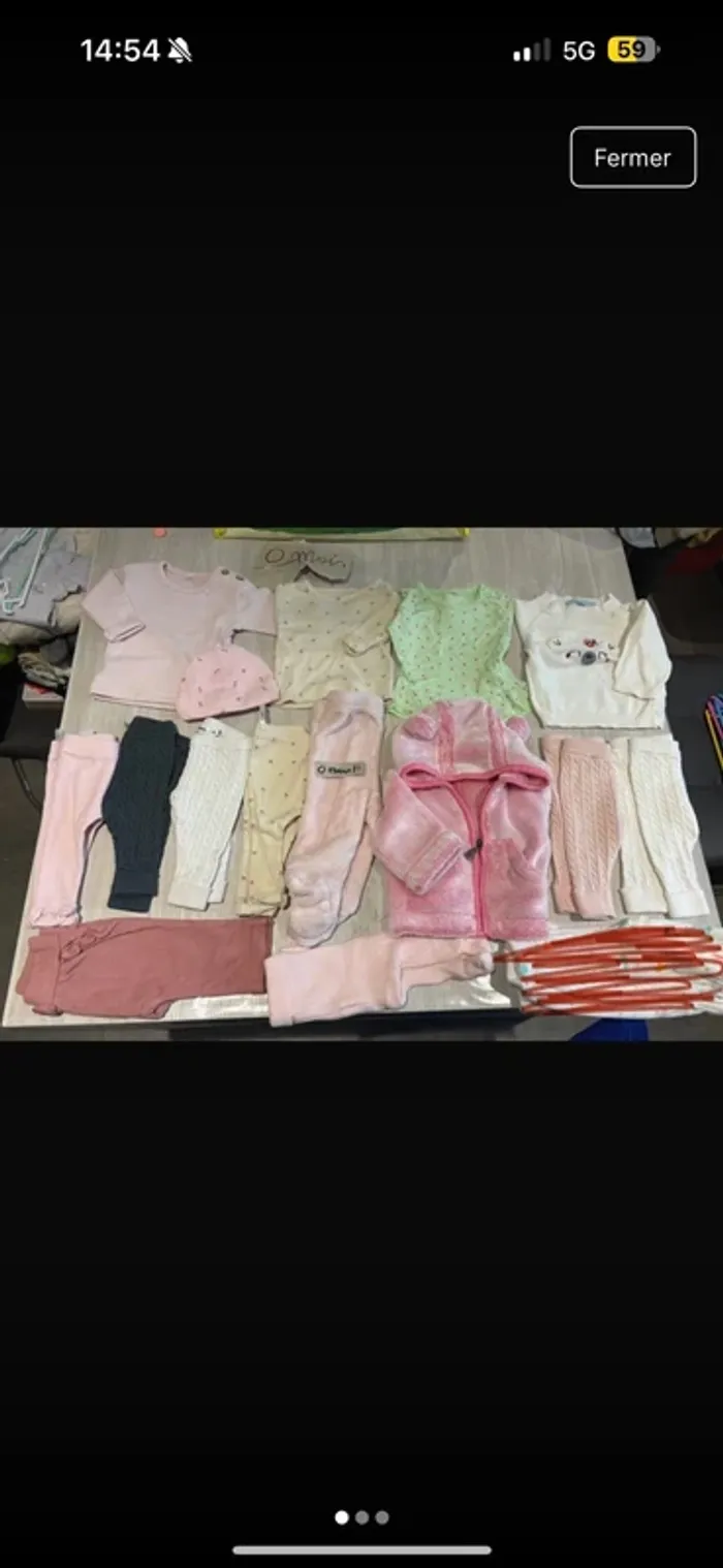 Lot 0 mois et 1 mois fille