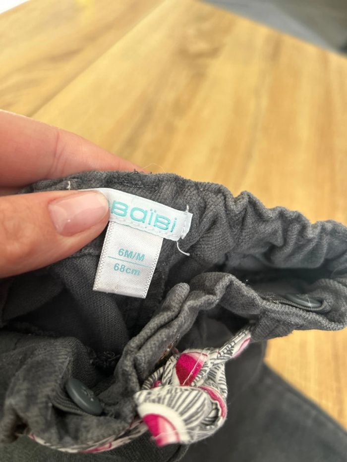 Pantalon 6 mois - photo numéro 2