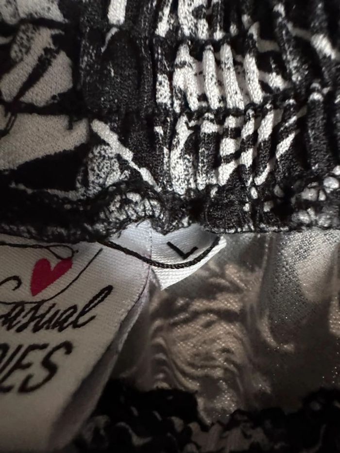 Short noir à imprimé feuillage blanc L - photo numéro 5