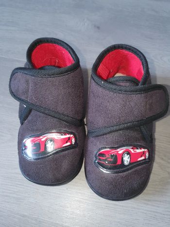 Pantoufles chaussons pointure 25