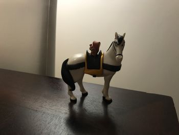 Figurine cheval prince Philippe aurore belle au bois dormant disney