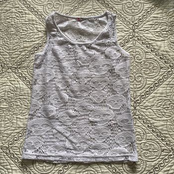 Petit sur débardeur