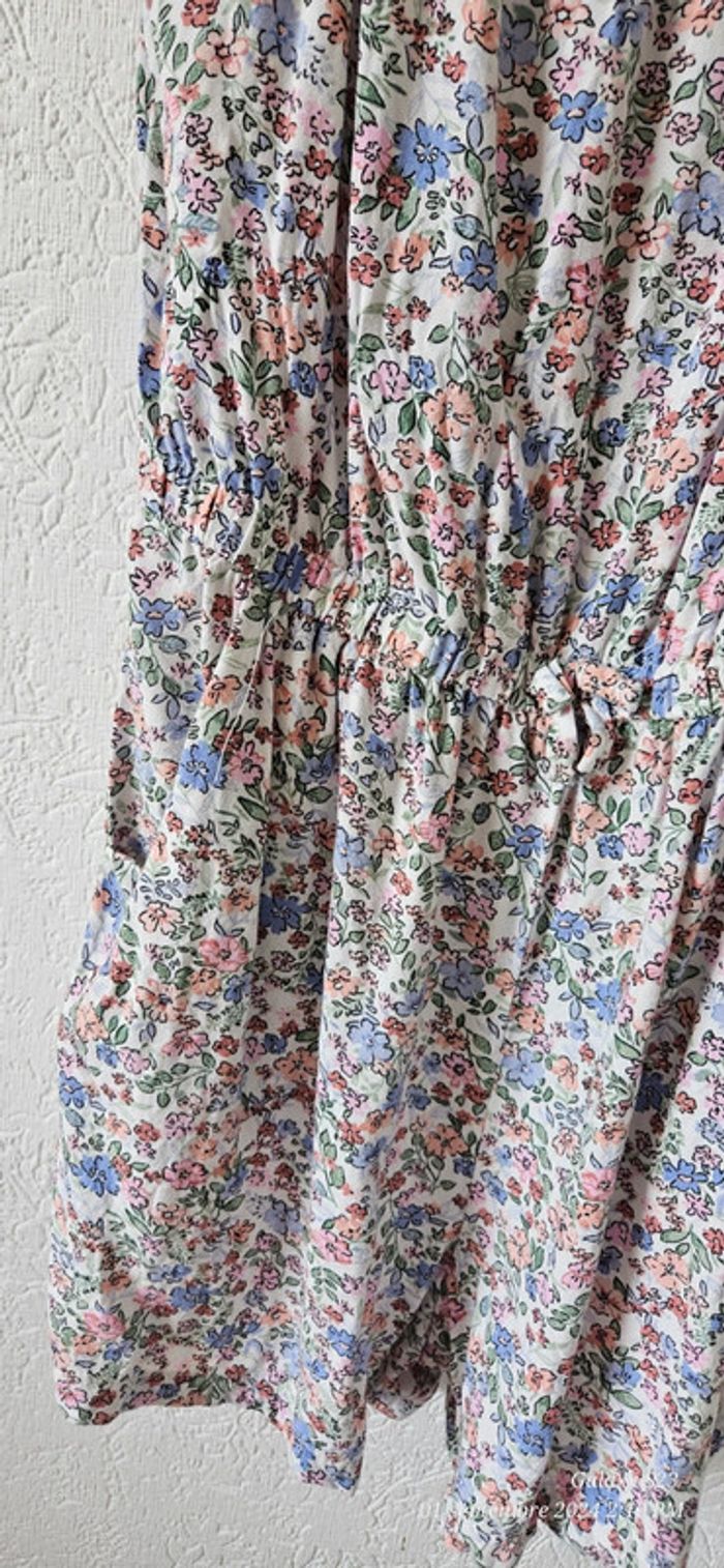 Combishort fleurie fines bretelles 9/10A - photo numéro 3