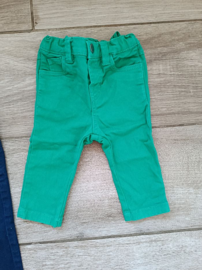 Lot jeans (6 mois) - photo numéro 3