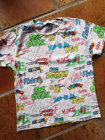Tee shirt estival Zara 9ans graffitis
