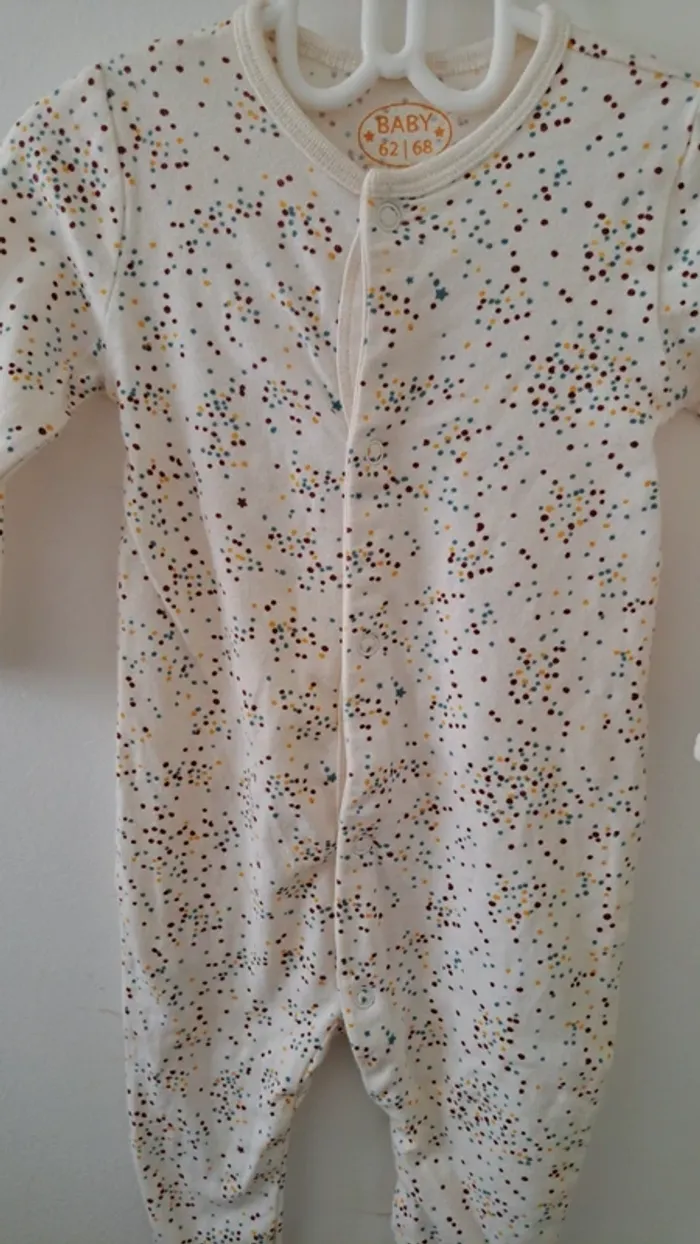 Pyjama léger avec des points de différentes couleur - photo numéro 2