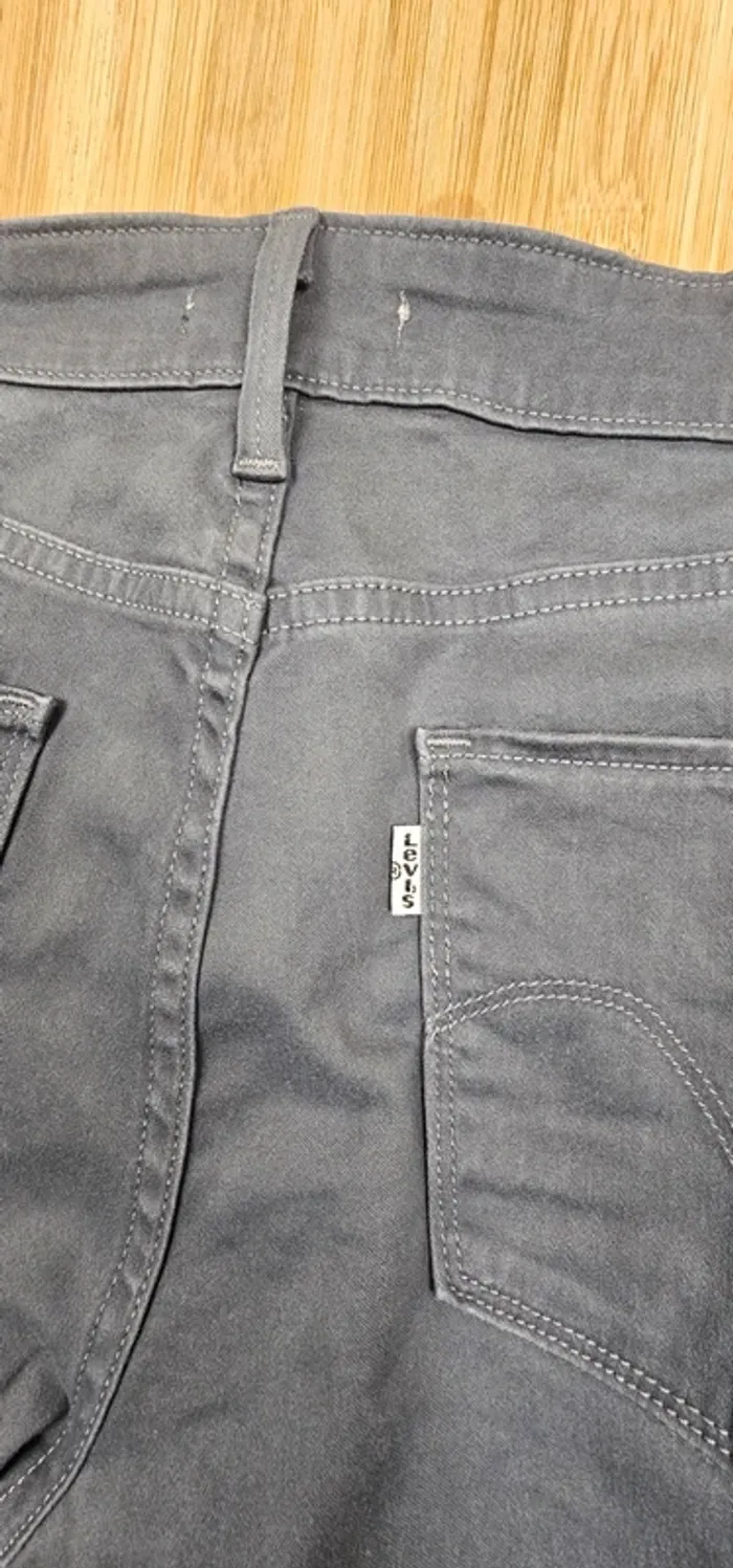 Levi's skinny filiforme mi-taille T:36 W29-L32 - photo numéro 3