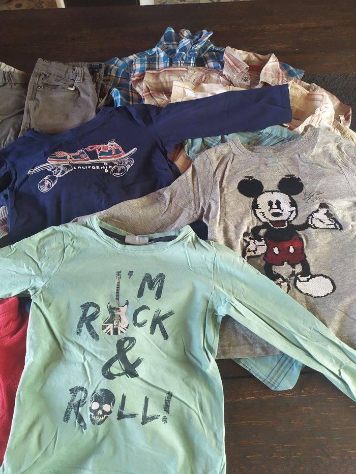 Lot 13 vêtements garçon 6 ans - photo numéro 3