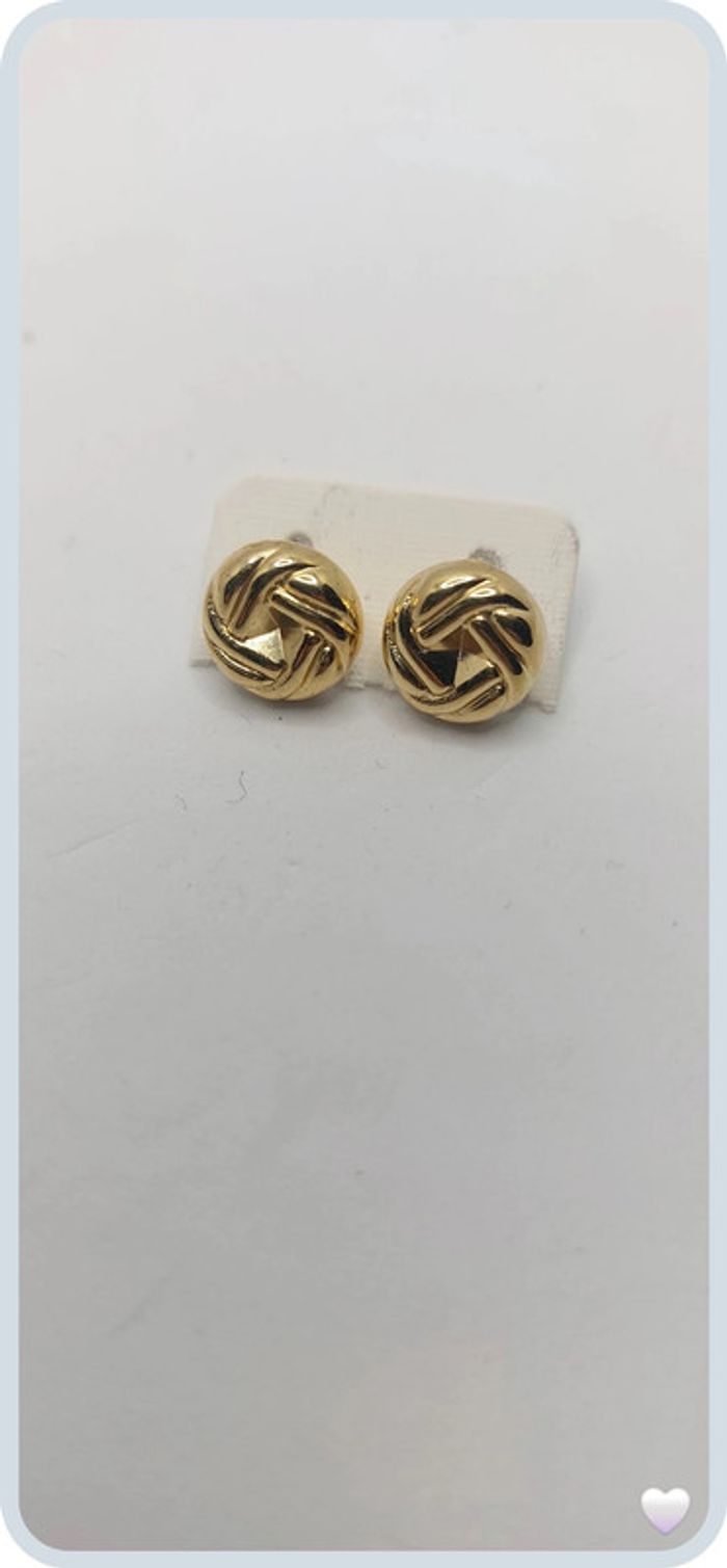 belle paire de boucles d oreilles en acier dorée