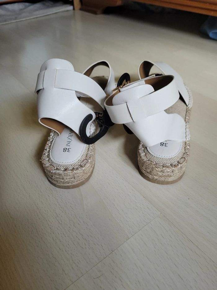 sandales blanches neuves in extenso 38 - photo numéro 5