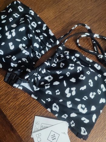 Haut maillot de bain noir et blanc
