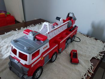 Gros camion pompier pat patrouille