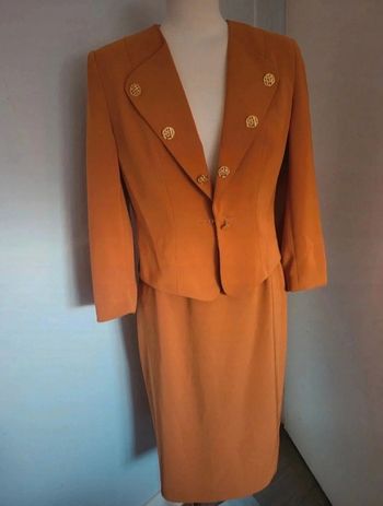 Magnifique Tailleur 40