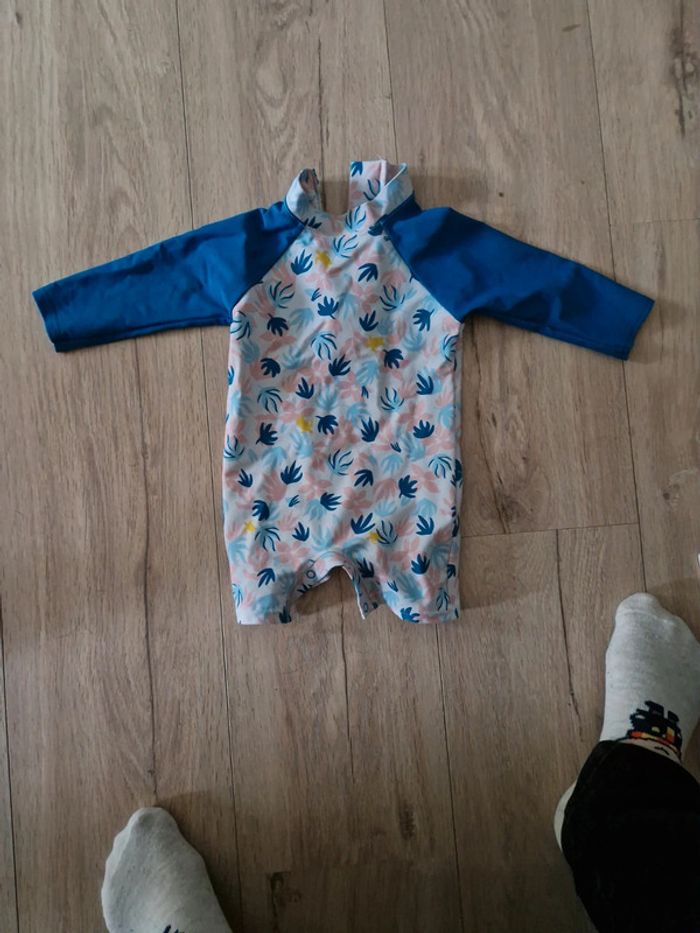 Combinaison anti-UV écoresponsable bébé 12 mois