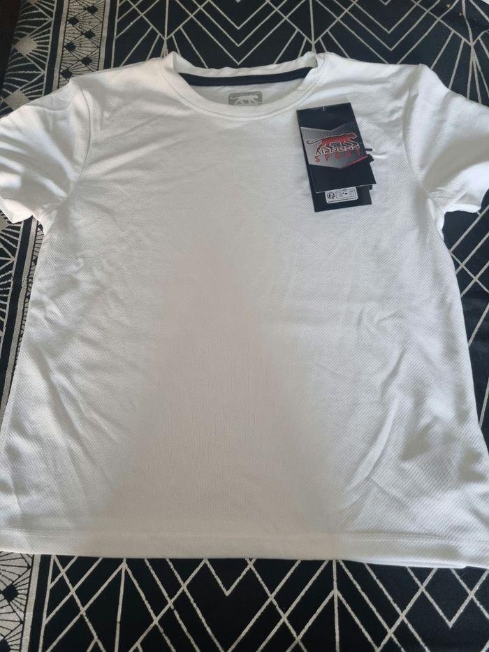 Tee-shirt airness neuf