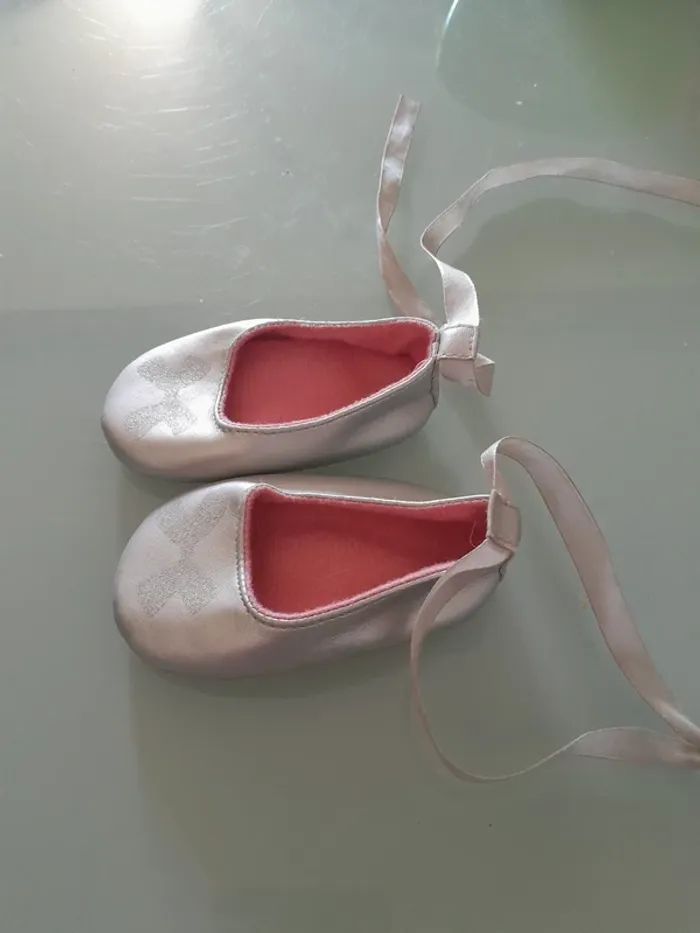 Chaussure bébé fille à lacet