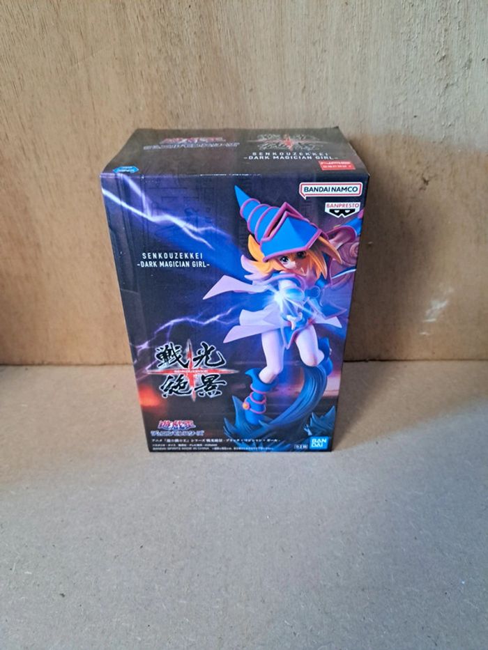 Dark magician girl figurine Yu-Gi-Oh banpresto