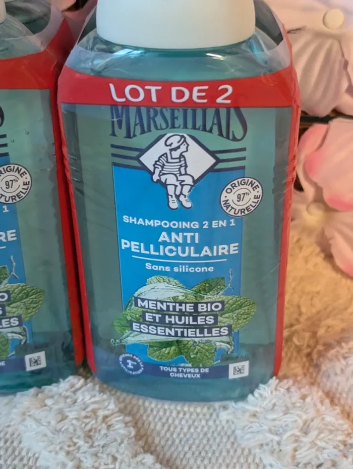 Lot de 4 shampooing 250ml neuf - photo numéro 2
