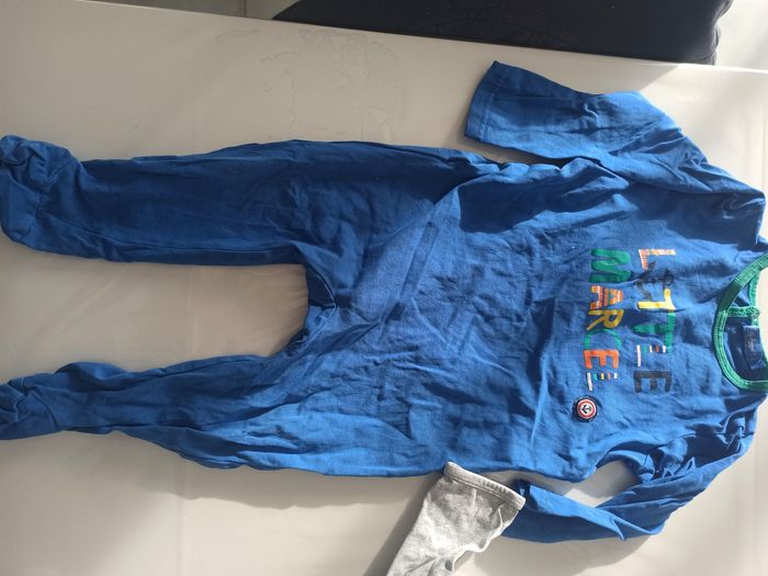 Lot pyjama 12 mois - photo numéro 3