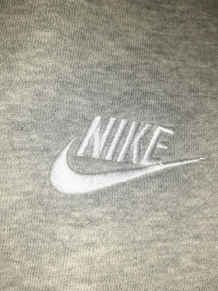 Jogging nike gris ! - photo numéro 2