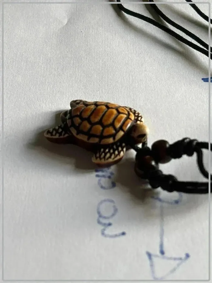 Collier tortue en résine chaîne réglable - photo numéro 4