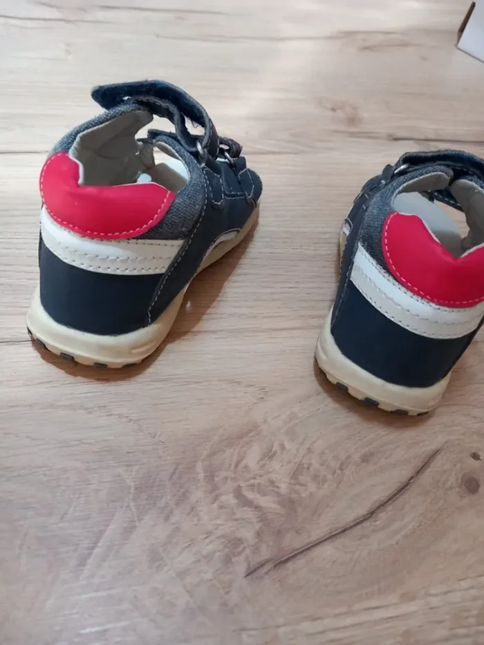 Sandales Tchoupi Enfants Taille 24 - photo numéro 4
