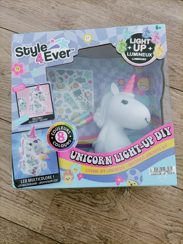 Lampe licorne à décorer