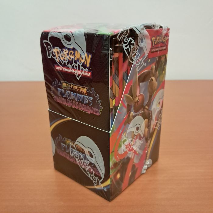 Demi display pokémon  Flammes fantasmagoriques  scellage sans trou mais plis sur carton - photo numéro 2