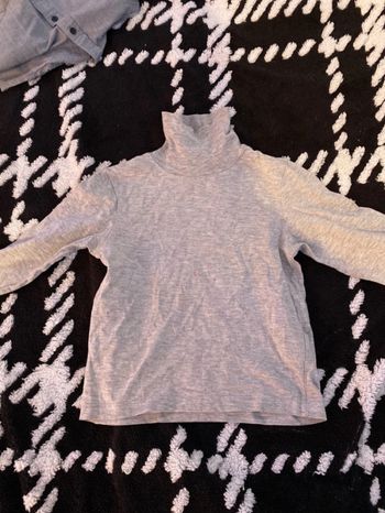 Tee-shirts à col roulé