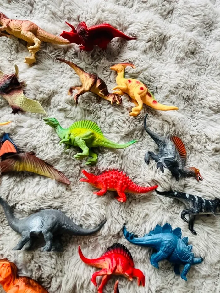 Lot dinosaures - photo numéro 3