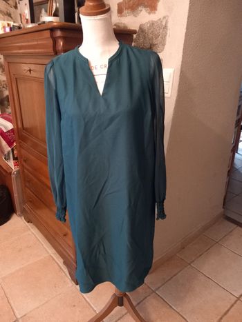 Robe longueur 90 cm.