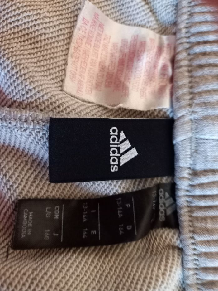 Pantalon de jogging gris marque Adidas taille 14 ans - photo numéro 3