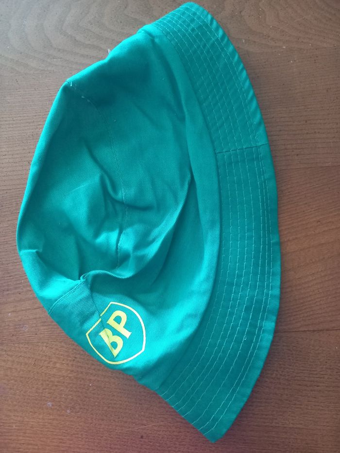 Chapeau