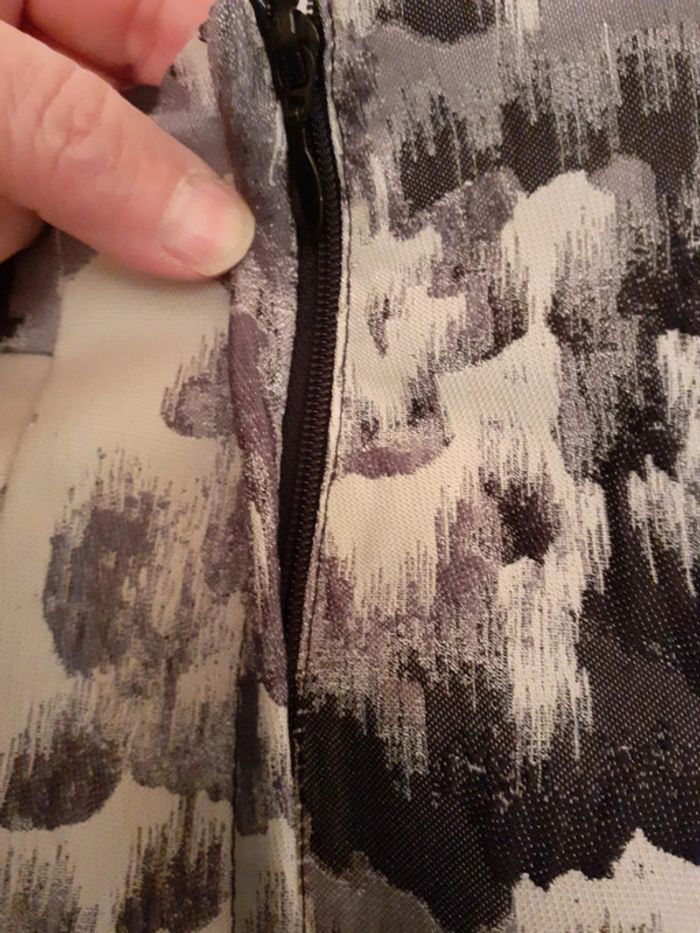 Jupe  H&M taille 34 - photo numéro 3